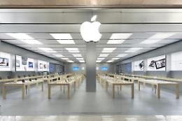 Apple sceglie Napoli come primo centro sviluppo App in Europa: 600 nuovi posti di lavoro
