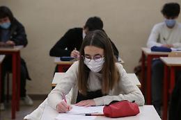 Maturità 2021, Azzolina: «Sarà un esame serio e non light»
