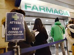 Green pass e negozi esenti, chi rischia la zona arancione: cosa succede in Italia