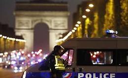 Parigi: spari sugli Champs Elysées, tre fermati