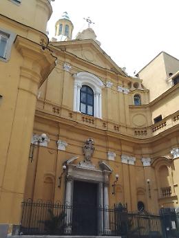 Carabinieri restituiscono alle suore la corona rubata nel monastero delle Carmelitane Scalze