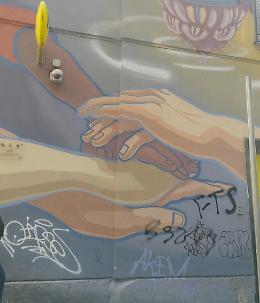 Vandalizzato il murale “Il Gioco” in via De Blasiis