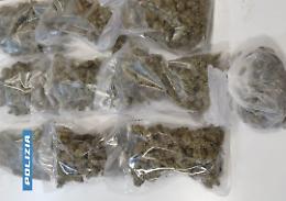 Sorpreso con oltre un chilo di marijuana, arrestato