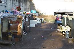 Appalti per i campi Rom, manette a impiegati e imprenditori