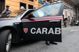 Picchia la moglie, la figlia lo fa arrestare