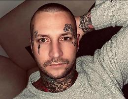 Morto a 35 anni Manuel Vallicella, tatuatore ed ex tronista di “Uomini e Donne"