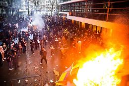 Bruxelles, oggi protesta 35mila No Vax e No Green Pass: scontri