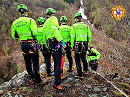 Incidente di caccia nel Salernitano, salvato dal Soccorso alpino