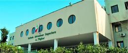 Ercolano, studenti <br>e docenti del "Tilgher" <br>in piazza