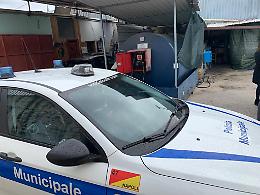 Scoperto distributore di carburante abusivo sul viale dell'aeroporto