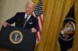 Ucraina, Biden annuncia sanzioni: «Russia pagherà prezzo carissimo»
