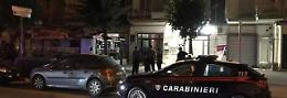 Casoria, bomba carta esplode davanti al pub