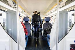 «Zingari, avete rotto i co...», annuncio choc sul treno