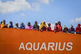 Toninelli “scarica" Aquarius sul Regno Unito