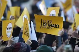 Rousseau hackerato, spuntano i numeri di Toninelli e Di Maio