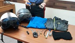 Carabinieri e poliziotto libero dal servizio arrestano rapinatori