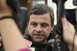 Calenda: «Al Pd serve uno psichiatra»