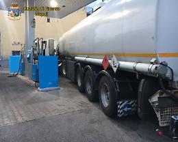 Sequestrati oltre 14mila litri di carburante illegale