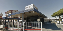 Addio allo stabilimento della ex Whirlpool, arrivano le ruspe 