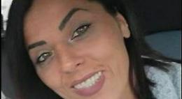 Modena, 35enne muore dopo un “ritocco" al seno in casa: estetista in fuga