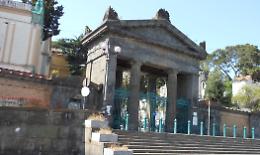 Cimitero Poggioreale, richiesta di risarcimento di un milione di euro al Comune di Napoli