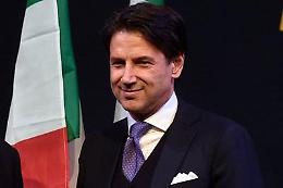 Stamina e curriculum, Conte nel mirino