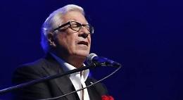 Peppino di Capri conquista il San Carlo VIDEO