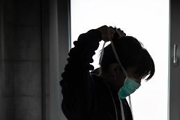 Coronavirus, Inail: «Sempre più casi sul lavoro con esito mortale»