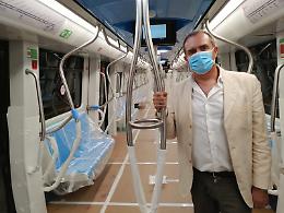 A Napoli collaudo nuovi treni metro Linea 1 con de Magistris