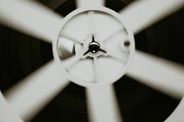 Risucchiato da un ventilatore, morto operaio nel Milanese