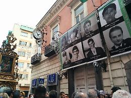 Torre Annunziata, niente inchino a boss: omaggio con la Madonna alle vittime di camorra