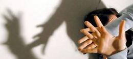 Pugni e schiaffi ai suoi alunni, divieto di dimora per educatore