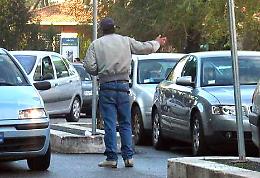 Vigile aggredito da parcheggiatore davanti a ospedale Santobono