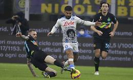 Il Napoli si sveglia tardi: l’Inter ringrazia e vince, ma il primo posto è salvo