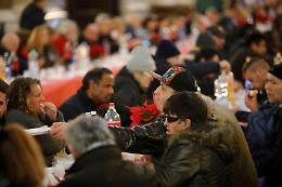 Domani a Napoli il pranzo di Natale per 800 senza fissa dimora