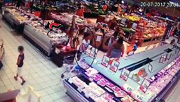 Da Biella a Pompei, furti nei centri commerciali: 4 arresti