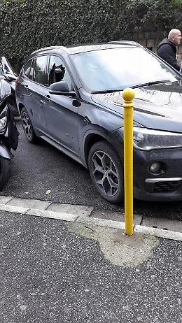 Frullone, scatta l'allarme rapine: colpi anche davanti alle scuole