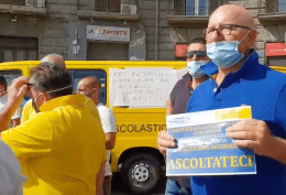 Scuolabus fermi, Comune Napoli esprime vicinanza ai 148 autisti 
