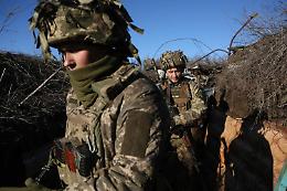 Ucraina-Russia, Kiev dichiara stato emergenza e richiama riservisti