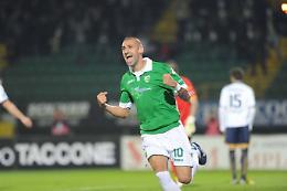 Serie B, l'Avellino respira:<br>Castaldo-gol, 1-1 a Vercelli