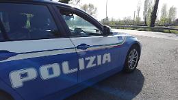 Napoli, sottraevano auto a società di noleggio per rivenderle in Nord Africa: 13 arresti