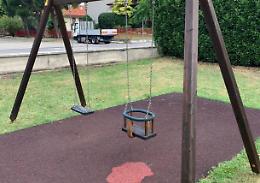 San Giorgio a Cremano, 13enne pestato dal branco nel parco