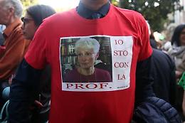 Salvini vede la prof sospesa