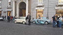 Piazza dei Martiri torna agli anni Sessanta per “L'Amica geniale"