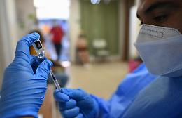 Vaccini in Italia, le nuove linee guida di Figliuolo