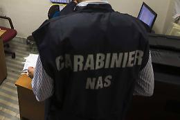 Traffico internazionale di profumi contraffatti, indagini anche a Napoli e Caserta