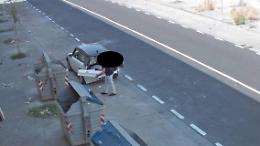Furbetto della raccolta differenziata incastrato dalle telecamere