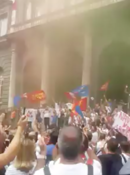 Whirlpool, corteo a Napoli con navigator e studenti universitari