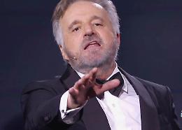 Christian De Sica all'Arena Flegrea con Pino Strabioli per “Una serata tra amici”