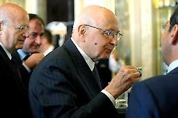 Napolitano, al Gambrinus un minuto di silenzio e applausi